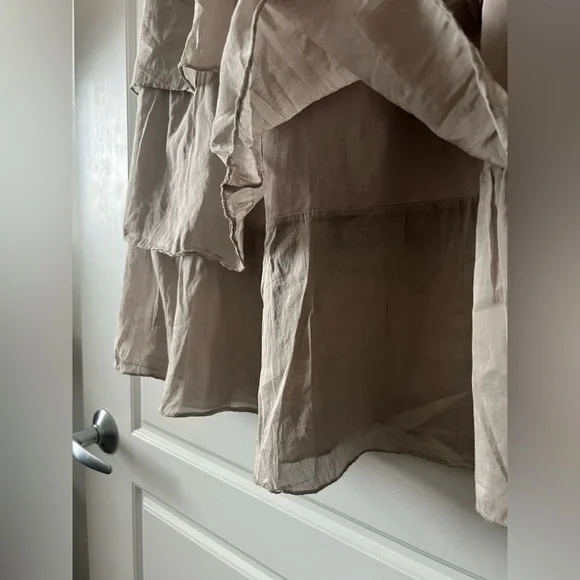 NWOT ELAN Silk & Cotton Tiered Neutral Accordion Smocked MIDI Dress/skirt. Small - Picture 6 of 16